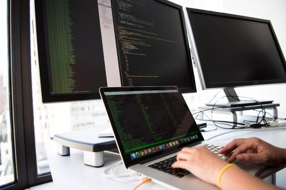 The pitfalls of business reliance on legacy systems